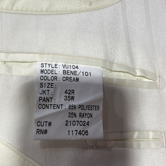 Men’s cream blazer with cream pinstripes. - Picture 5 of 9